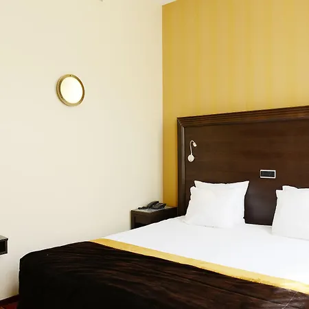 מלון Amrath Grand De L'empereur 4*