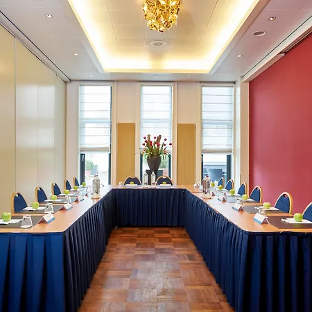 Amrath Grand De L'empereur 4* מאסטריכט