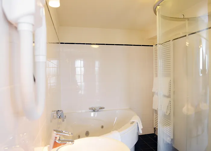 Amrath Grand De L'empereur Hotel