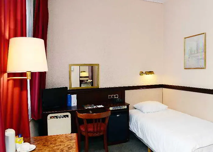 Hotel Amrâth Grand De L’empereur 4*