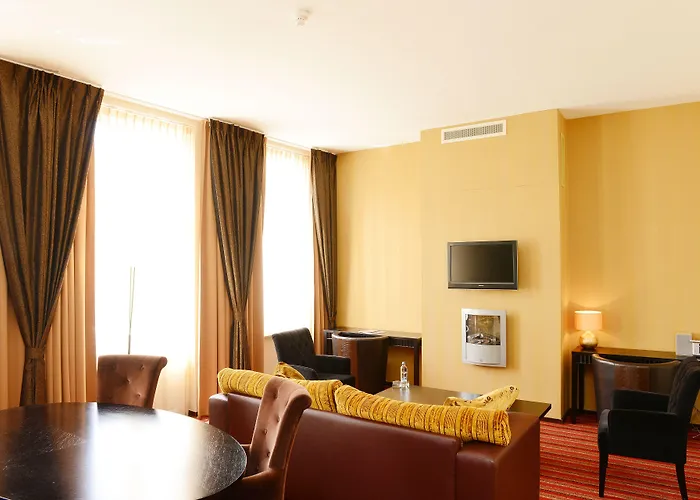 Amrath Grand De L'empereur Hotel 4*