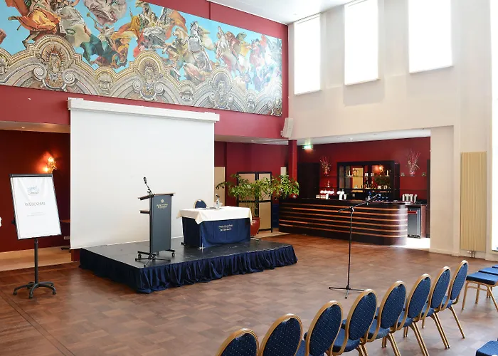 Amrath Grand De L'empereur Hotel