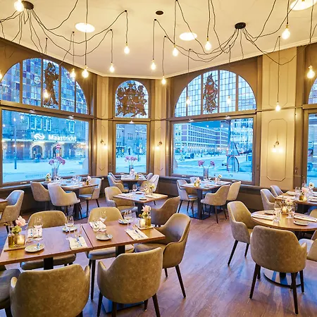 מלון Amrath Grand De L'empereur 4*