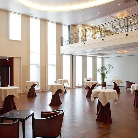 Otel Amrath Grand De L'empereur Maastricht